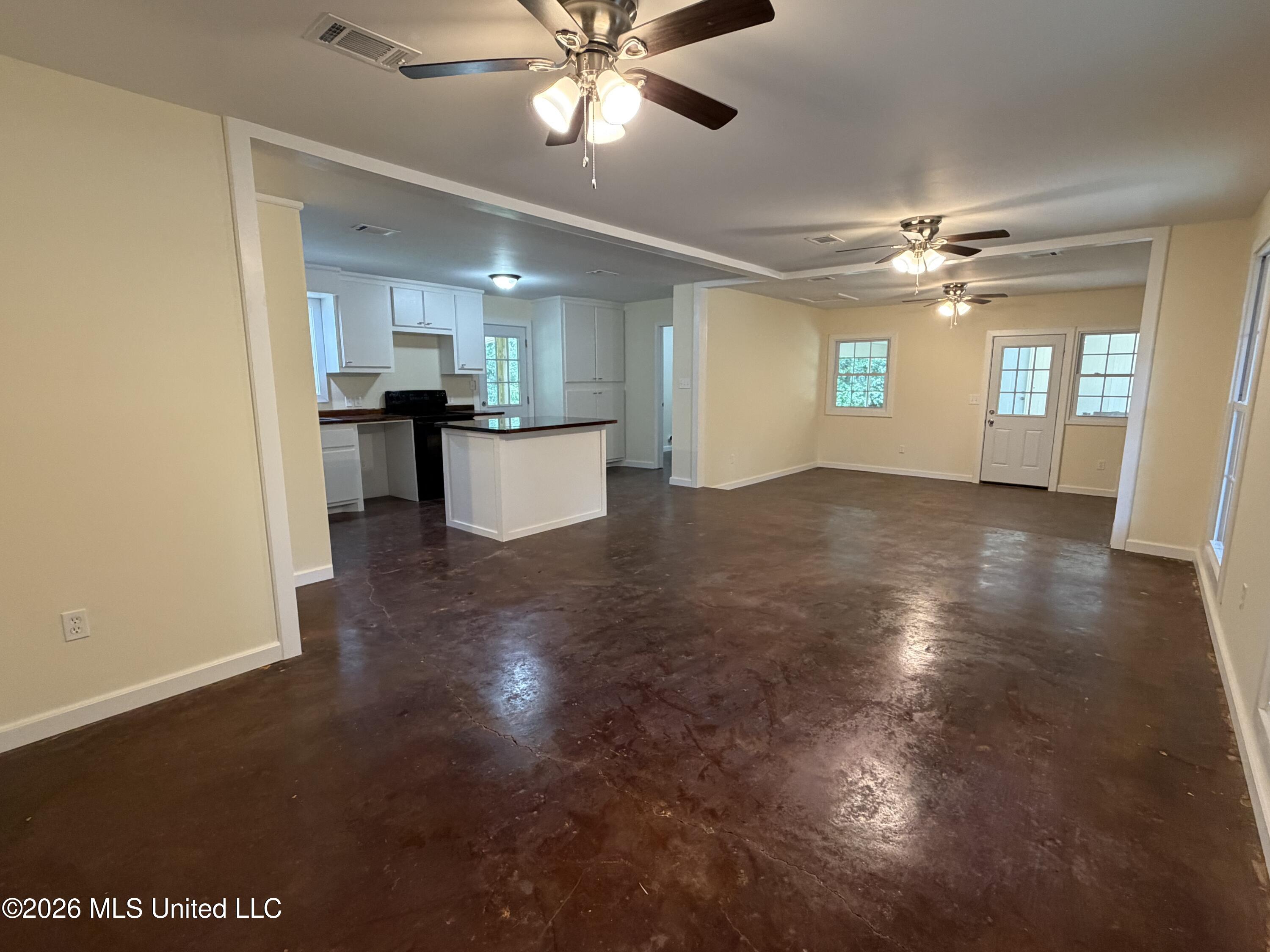 2159 Sunny Lane Road Benton, MS 39039 - Photo 8 of 21 IMG_0241