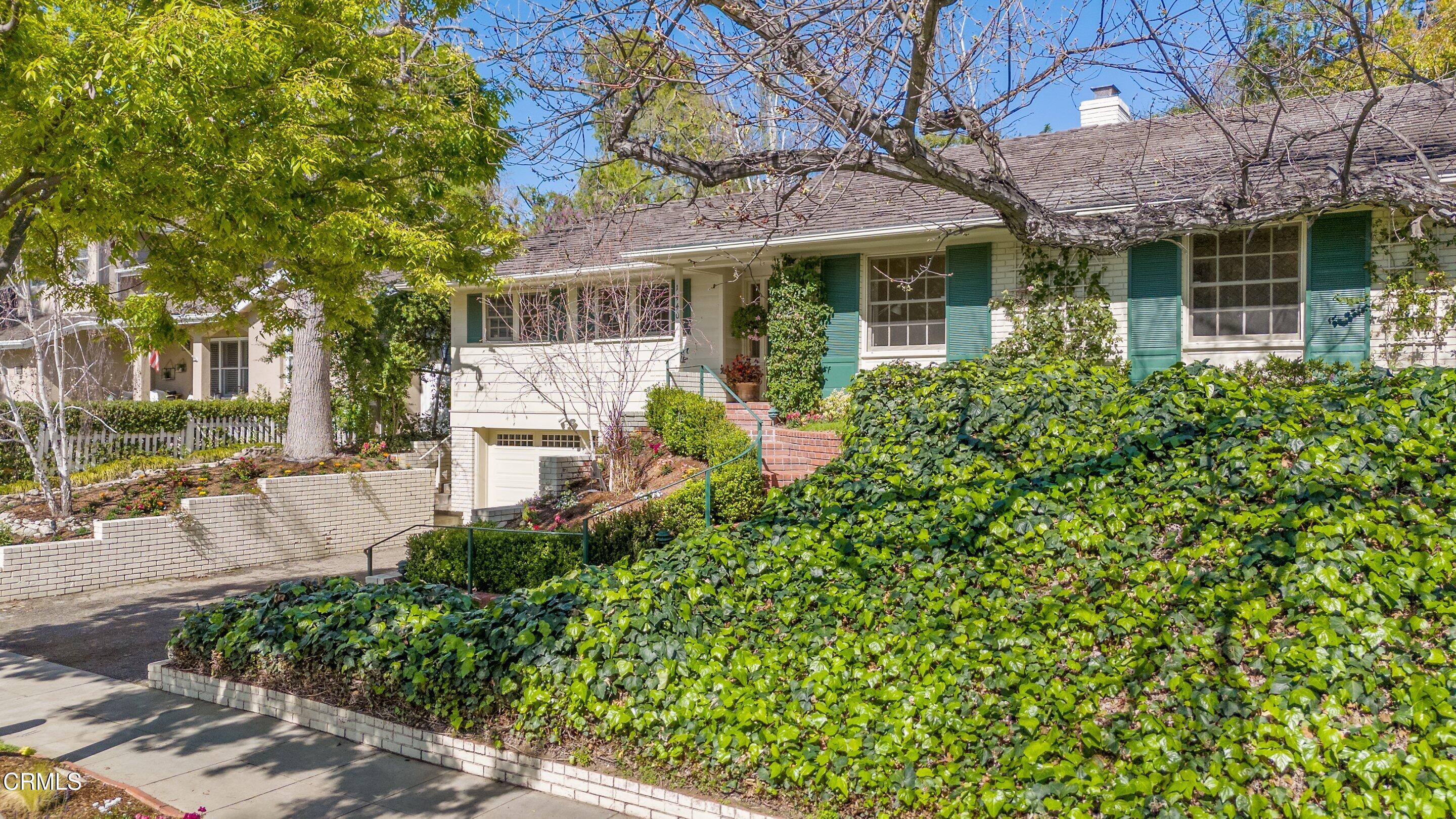 1440 Vista Lane Pasadena, CA 91103 - Photo 4 of 54 DJI_20250319162042_0086_D_28