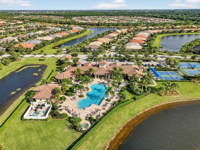 $425,000 | 5130 Unity Square, Vero Beach, FL 32967