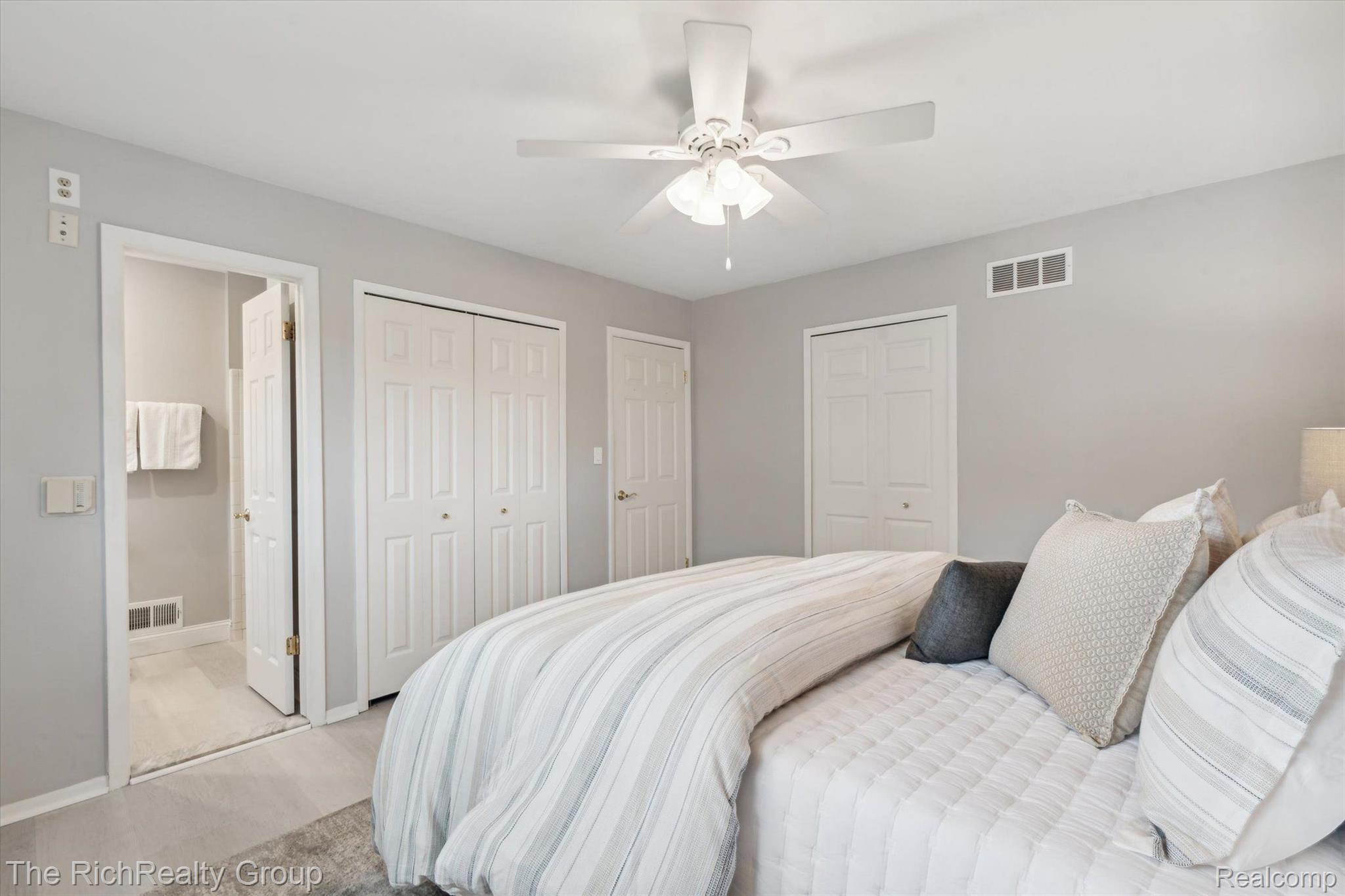 36502 Saxony Road Farmington, MI 48335 - Photo 29 of 51 Gallery Image 29