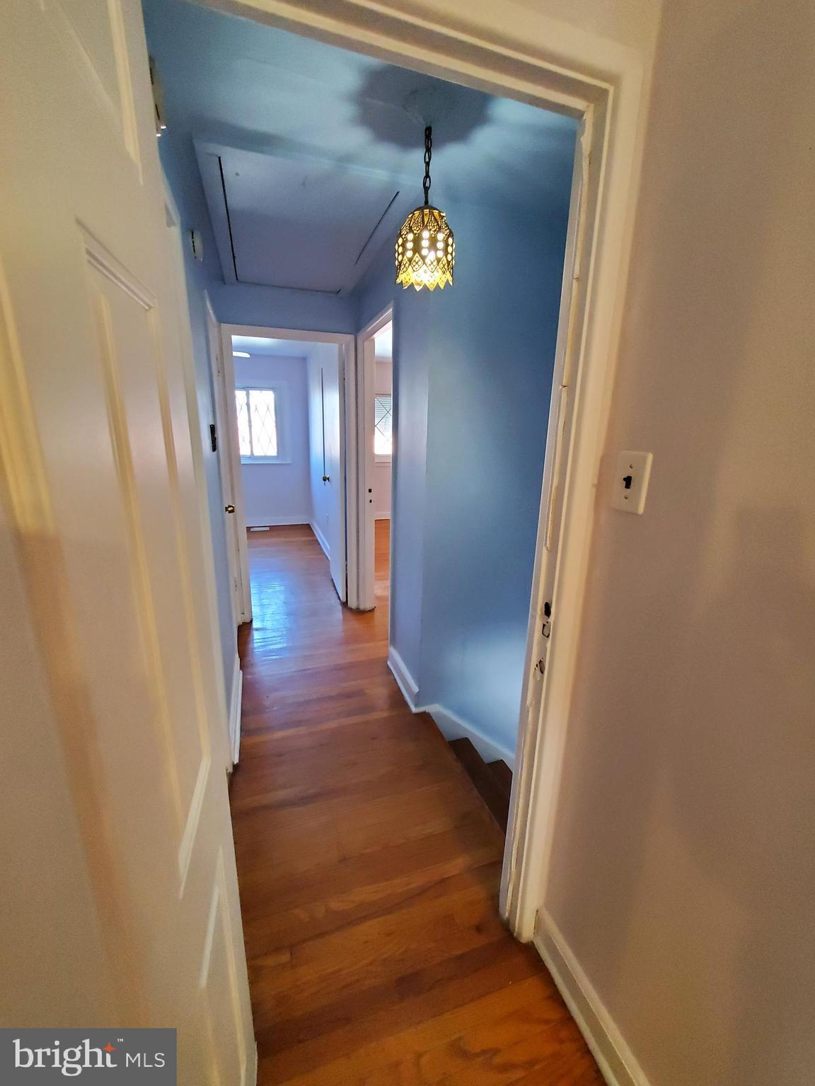 2837 Bittern Place Philadelphia, PA 19142 - Photo 19 of 34 Hallway pic#1