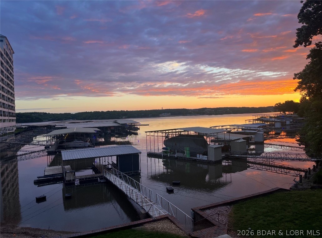 1729 Chimney Point Sunrise Beach, MO 65079 - Photo 2 of 78 Amazing LOZ sunsets