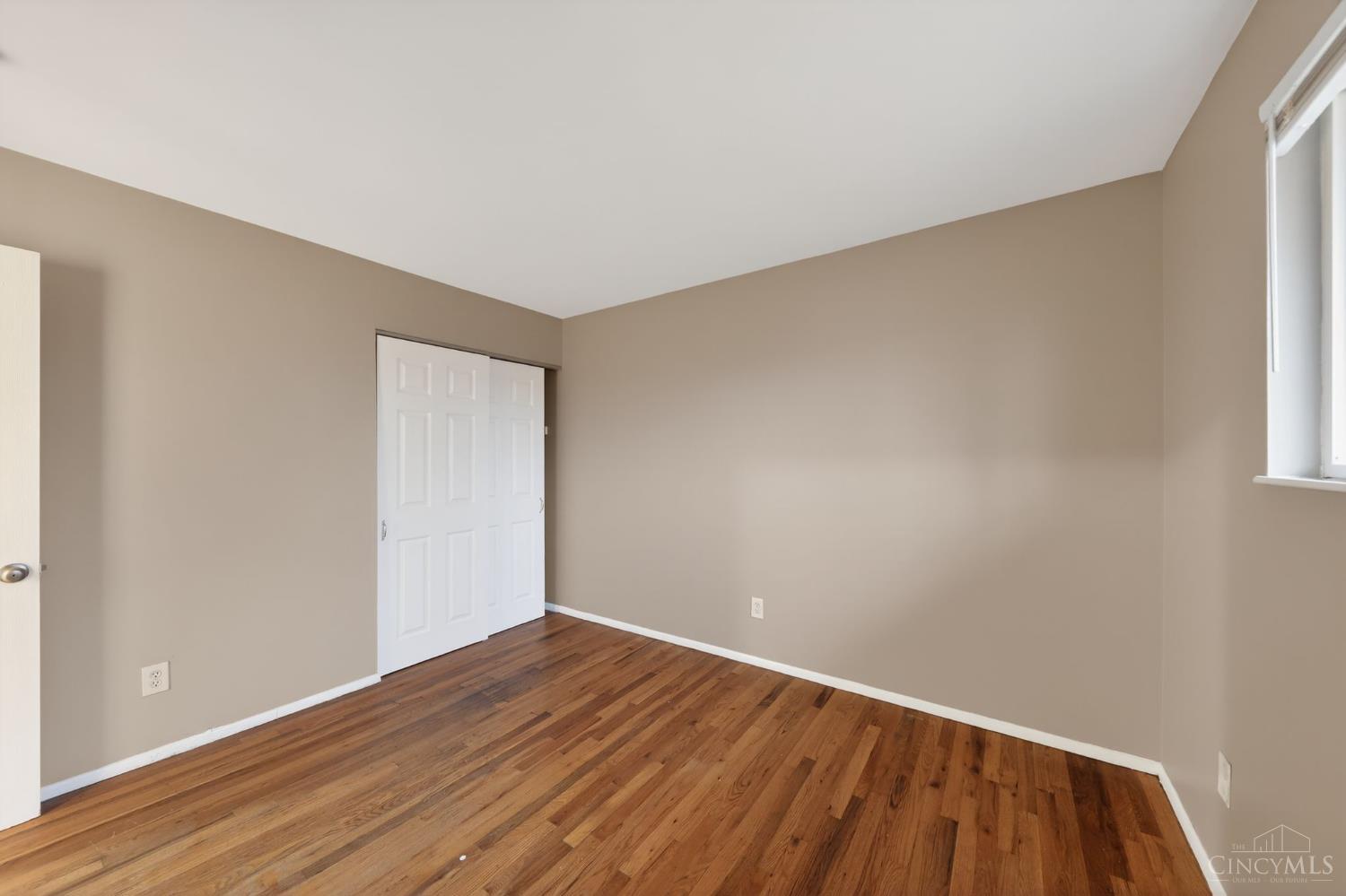 3250 Springdale Road Cincinnati, OH 45251 - Photo 17 of 30