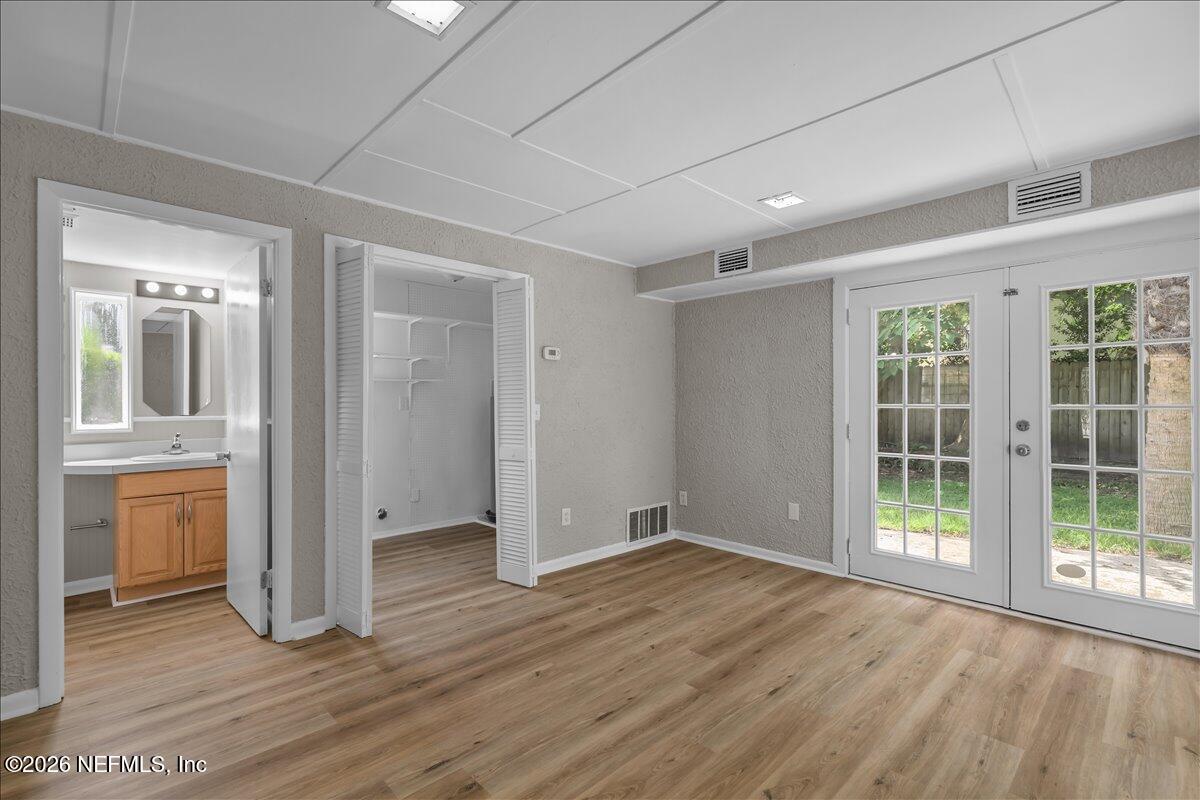 8712 Mathonia Avenue Jacksonville, FL 32211 - Photo 10 of 33 Living Room