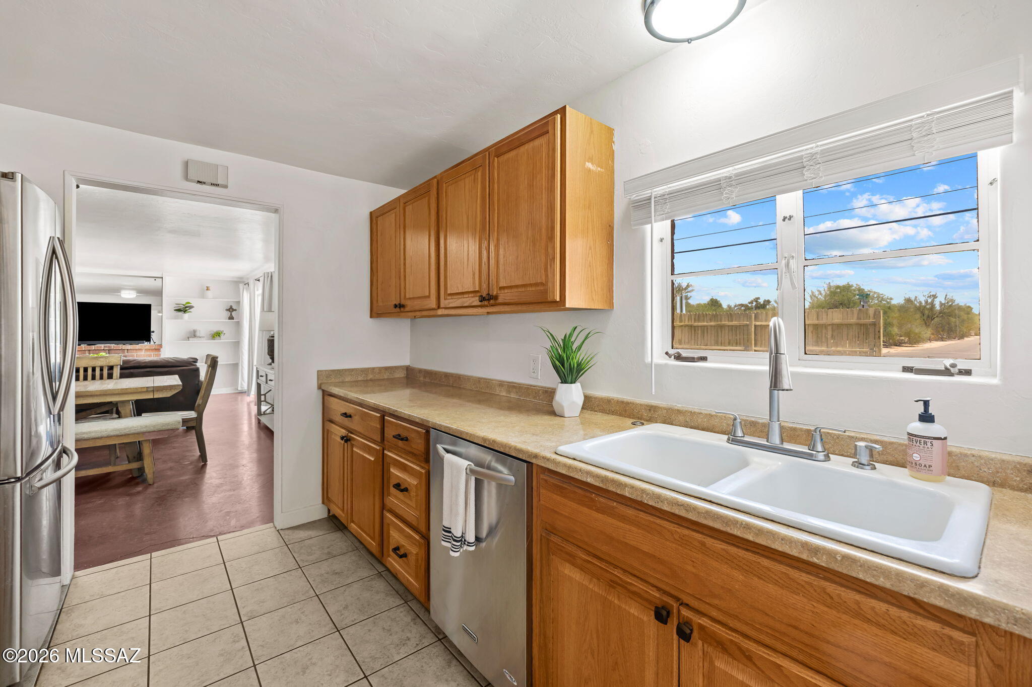 510 South Country Club Road Tucson, AZ 85716 - Photo 4 of 33 Kitchen
