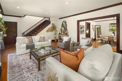 $1,370,000 | 3307 East Pike Street, Seattle, WA 98122