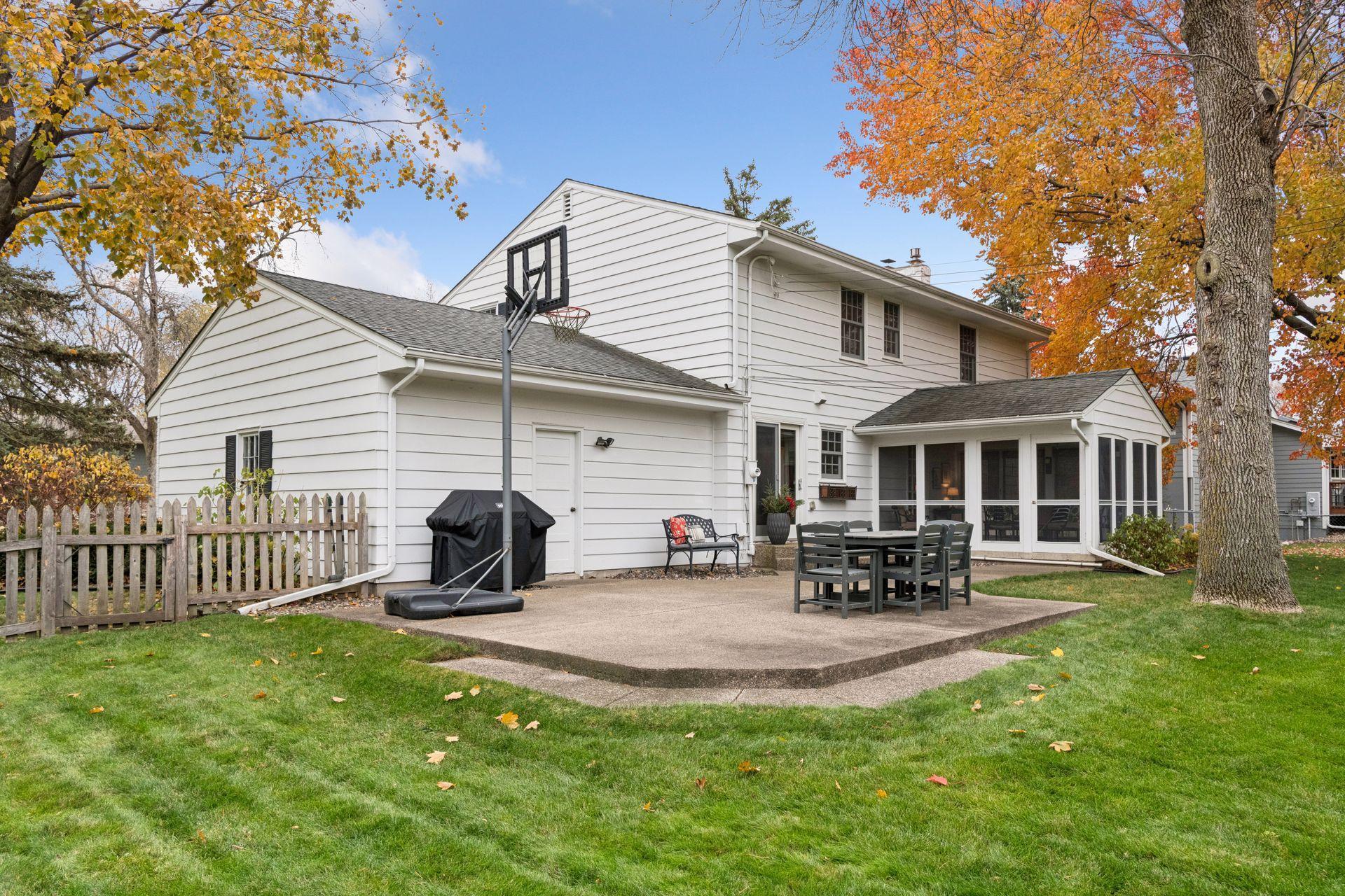 6816 Creston Road Edina, MN 55435 - Photo 28 of 32