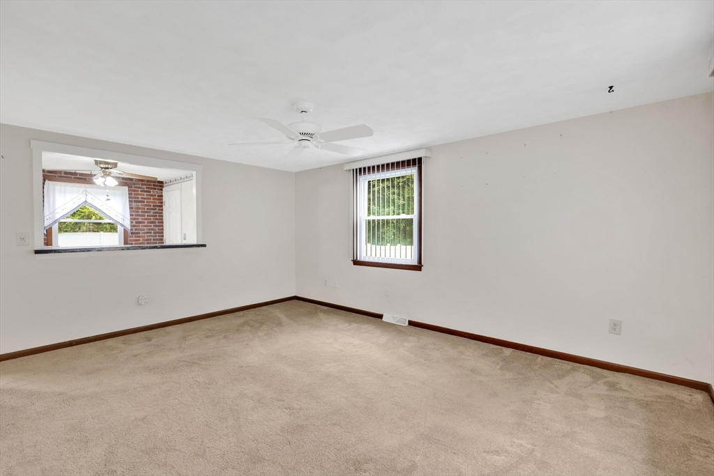 49 Bam Forth Road Springfield, MA 01128 - Photo 11 of 35