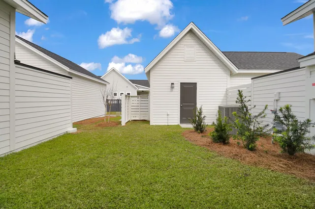 $2,300 | 266 Symphony Avenue, Summerville, SC 29486