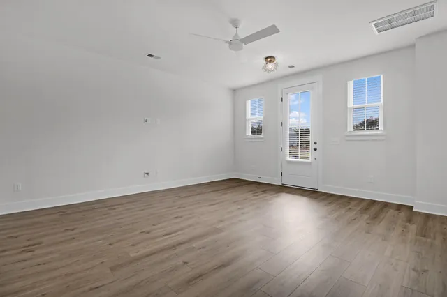 $2,300 | 266 Symphony Avenue, Summerville, SC 29486