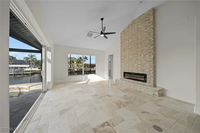 a view of livingroom with kitchen