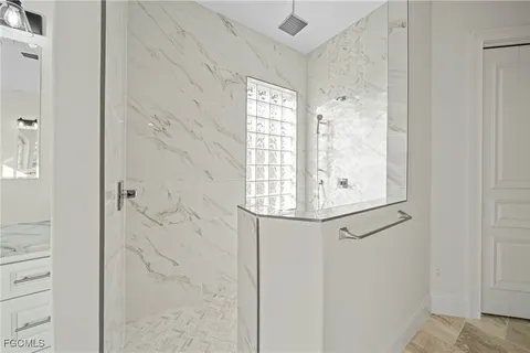 a view of bathroom with window