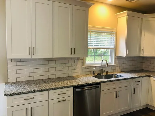 $2,345 | 4450 Lockett Trace, Acworth, GA 30101