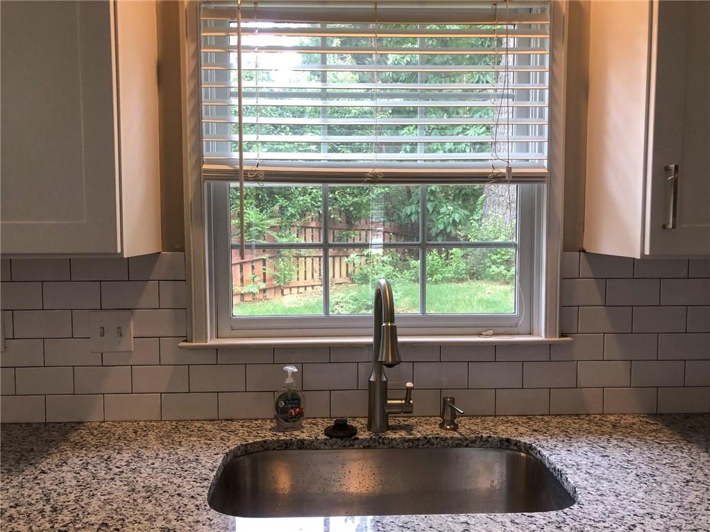 4450 Lockett Trace Acworth, GA 30101 - Photo 15 of 35