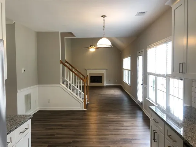 $2,345 | 4450 Lockett Trace, Acworth, GA 30101