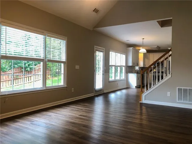 $2,345 | 4450 Lockett Trace, Acworth, GA 30101