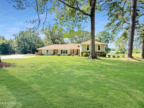 $379,999 | 587 Shivers Road, Newhebron, MS 39140