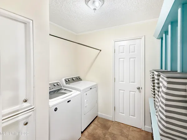 $379,999 | 587 Shivers Road, Newhebron, MS 39140