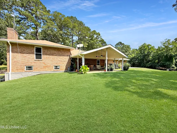 $379,999 | 587 Shivers Road, Newhebron, MS 39140