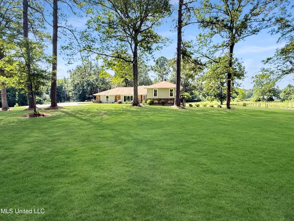 $379,999 | 587 Shivers Road, Newhebron, MS 39140