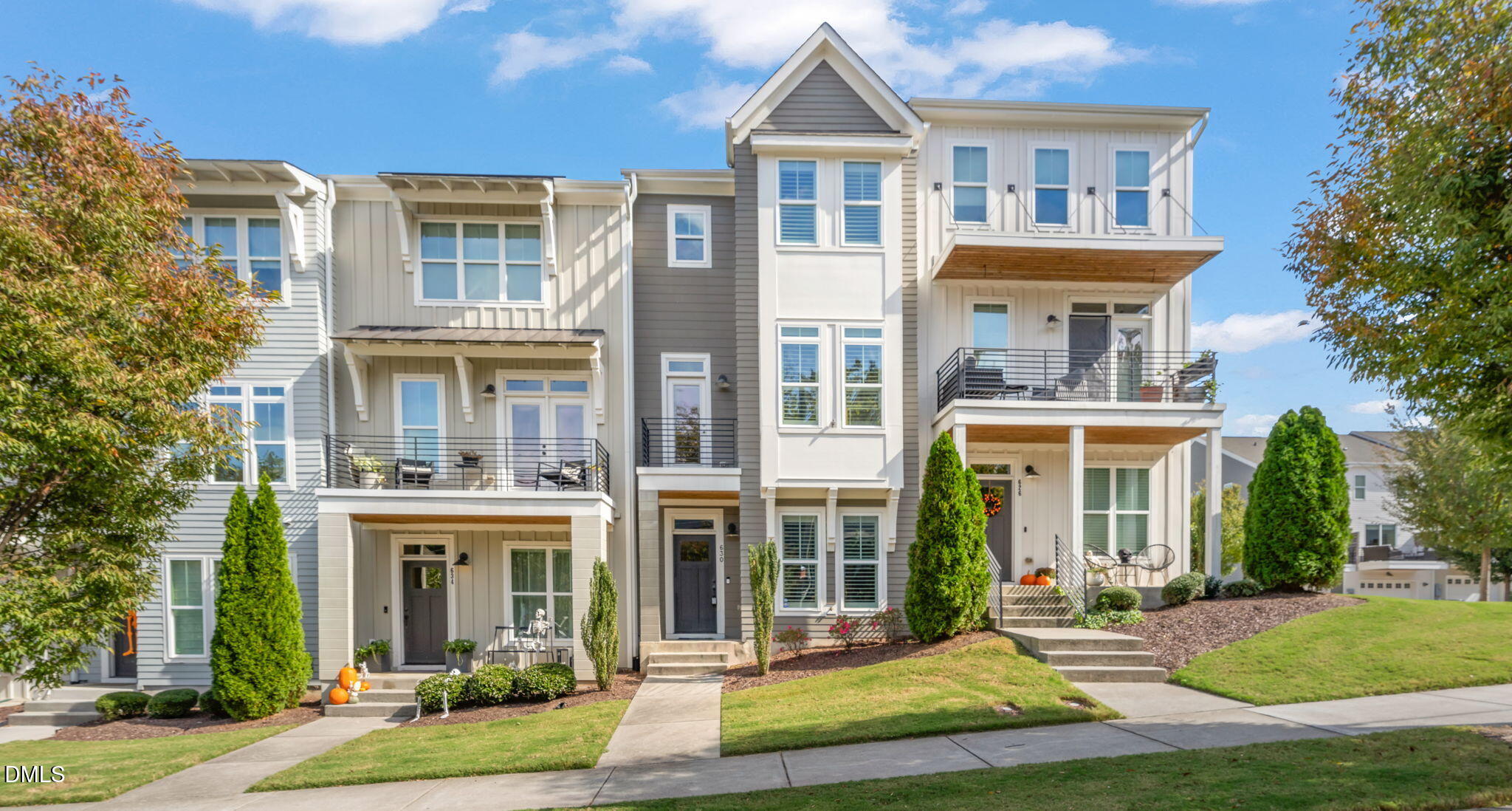 1-web-or-mls-untitled-09754