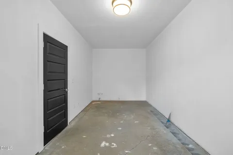 an empty room with a empty space