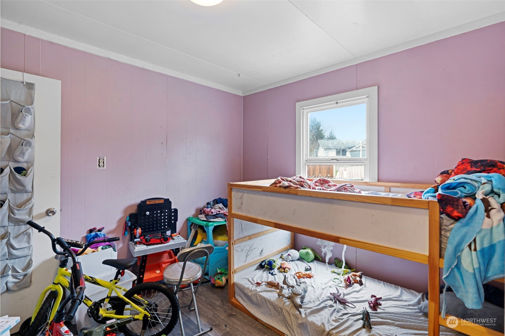 11726 Center Road Everett, WA 98204 - Photo 16 of 34 a room with toys and toys