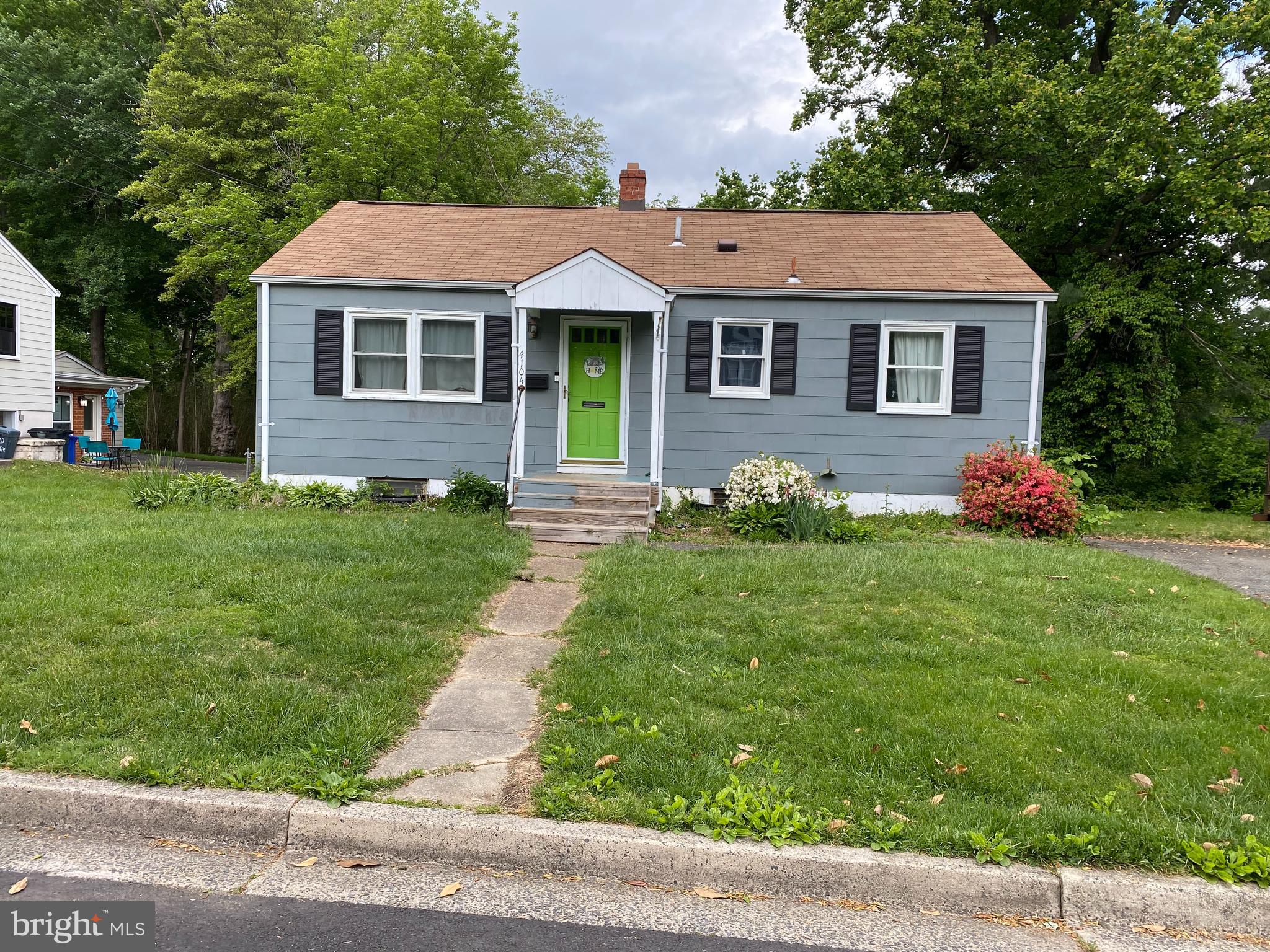 4104 Addison Road Fairfax, VA 22030 - Photo 1 of 2 4104 Addison front elevation, walk out lot