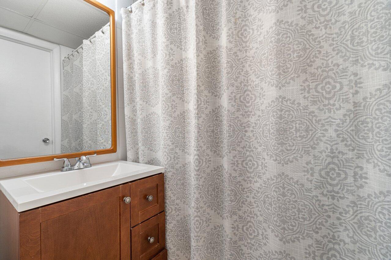 618 Northwest 13th Street, Unit 15 Boca Raton, FL 33486 - Photo 14 of 18 013-618Northwest13thStreet-BocaRaton-FL-