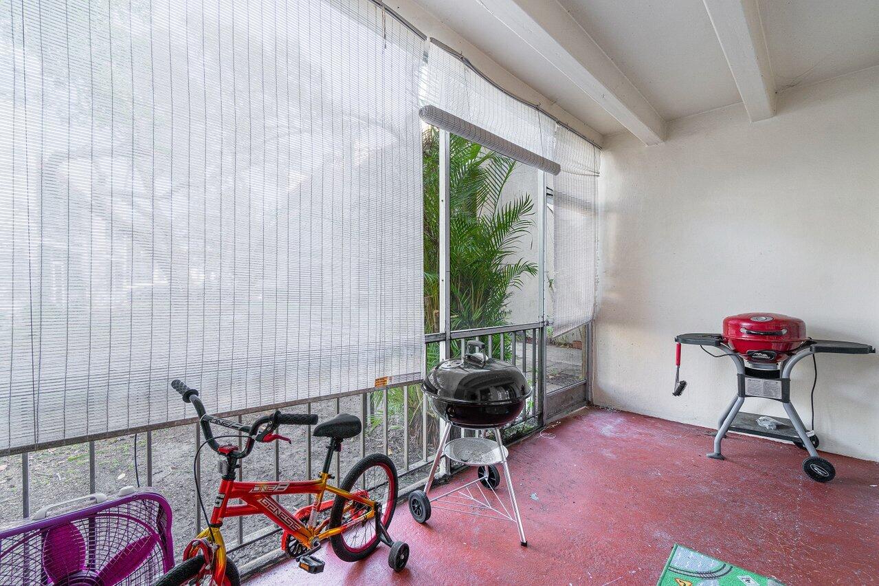 618 Northwest 13th Street, Unit 15 Boca Raton, FL 33486 - Photo 15 of 18 017-618Northwest13thStreet-BocaRaton-FL-