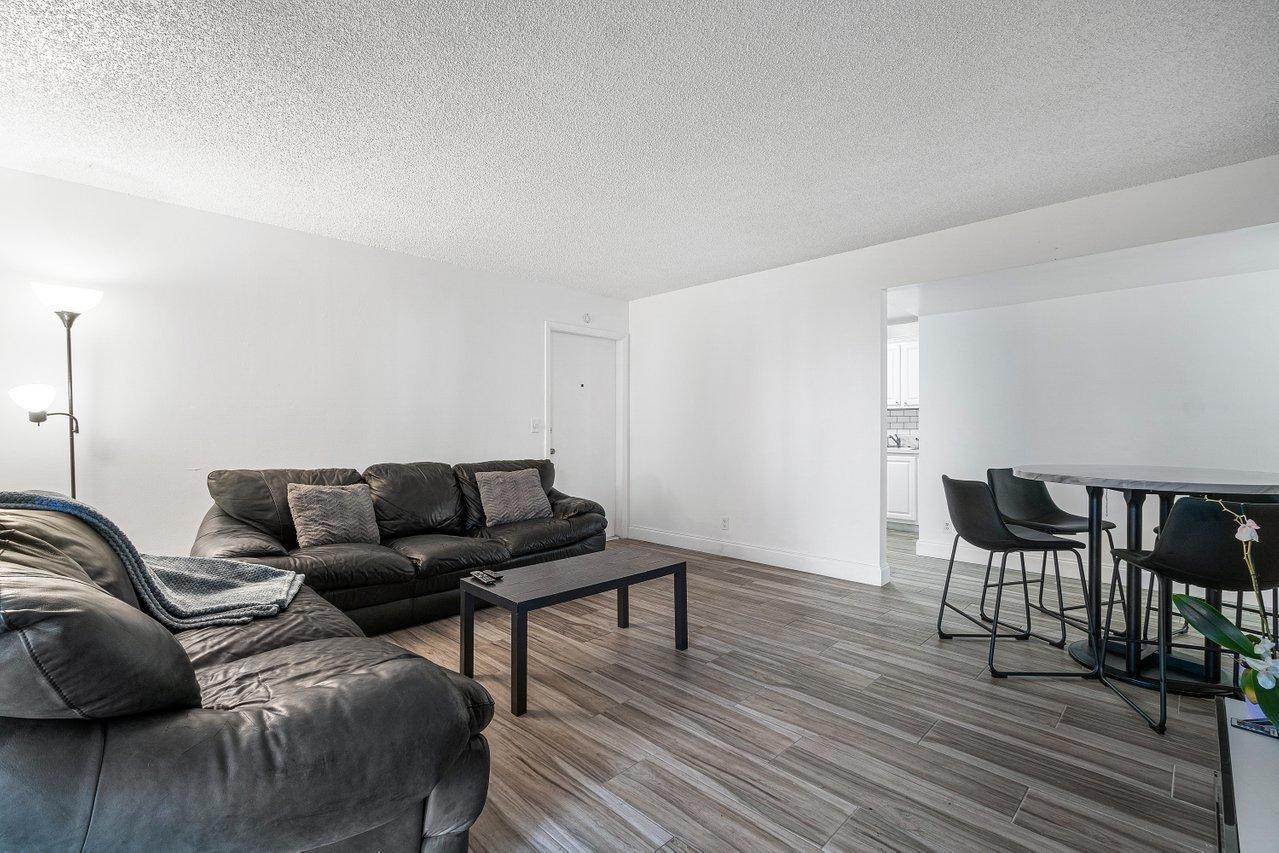 618 Northwest 13th Street, Unit 15 Boca Raton, FL 33486 - Photo 5 of 18 006-618Northwest13thStreet-BocaRaton-FL-