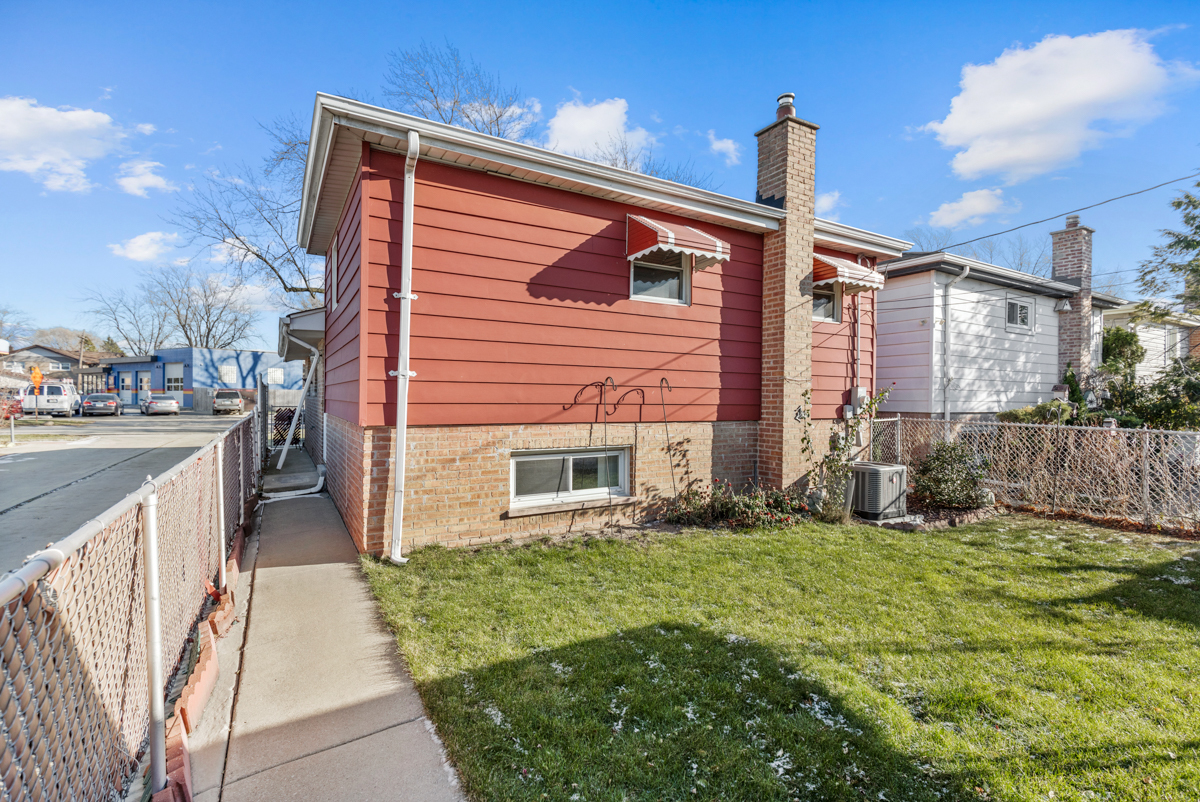 7914 Rutherford Avenue Burbank, IL 60459 - Photo 17 of 20 Gallery Image 17