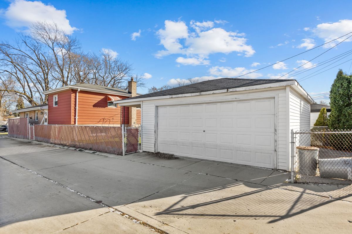 7914 Rutherford Avenue Burbank, IL 60459 - Photo 19 of 20 Gallery Image 19
