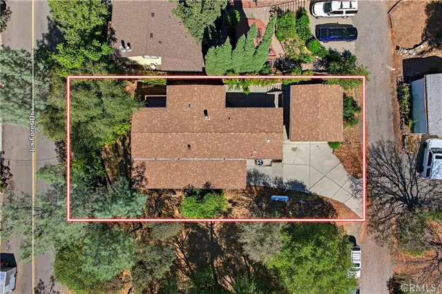 an aerial view of multiple house