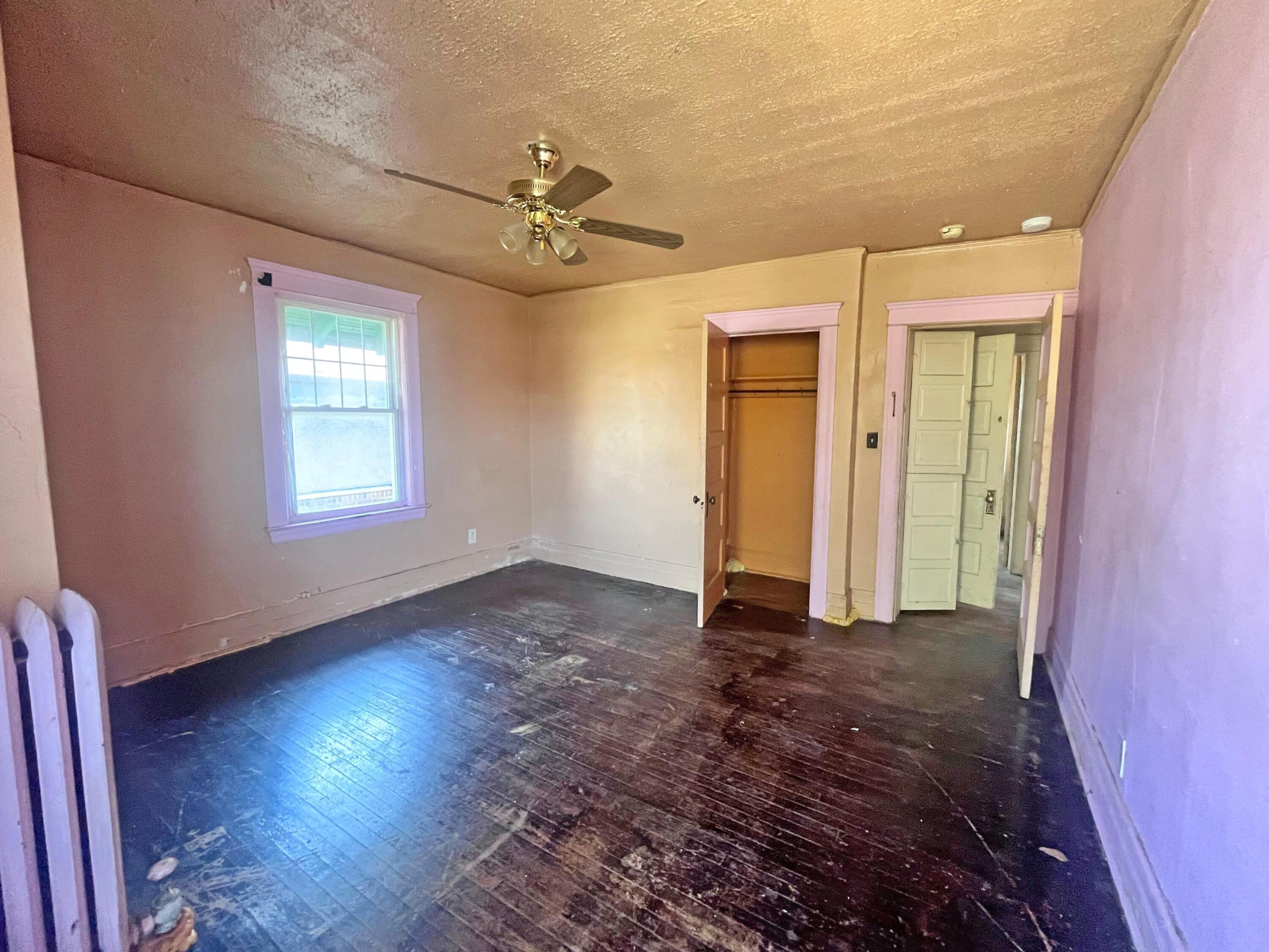 1163 Atkinson Street Detroit, MI 48202 - Photo 15 of 34 20260421_155625000_iOS 2