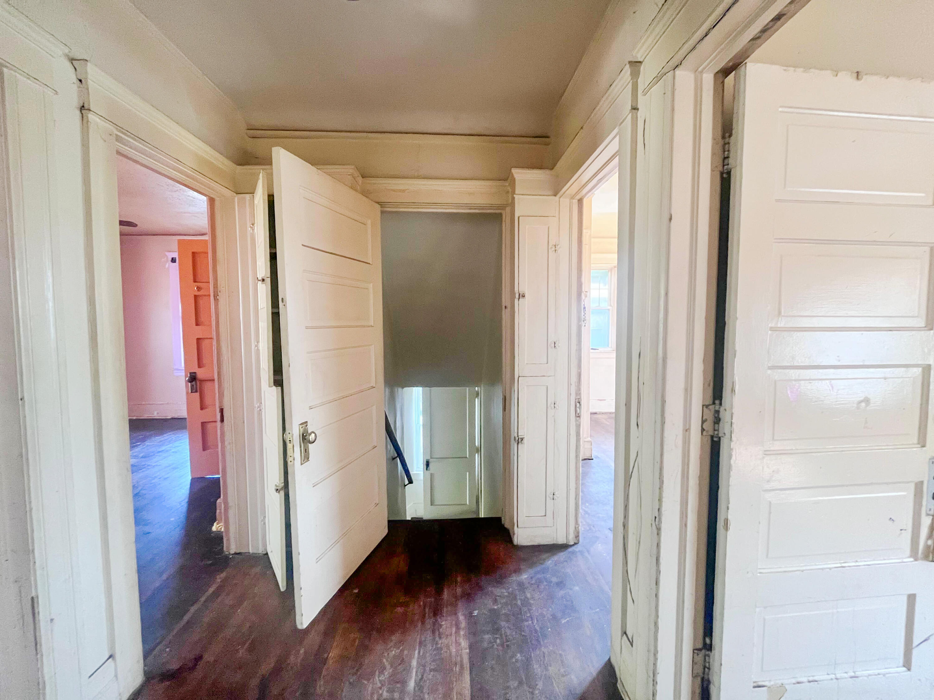 1163 Atkinson Street Detroit, MI 48202 - Photo 16 of 34 20260421_155625000_iOS