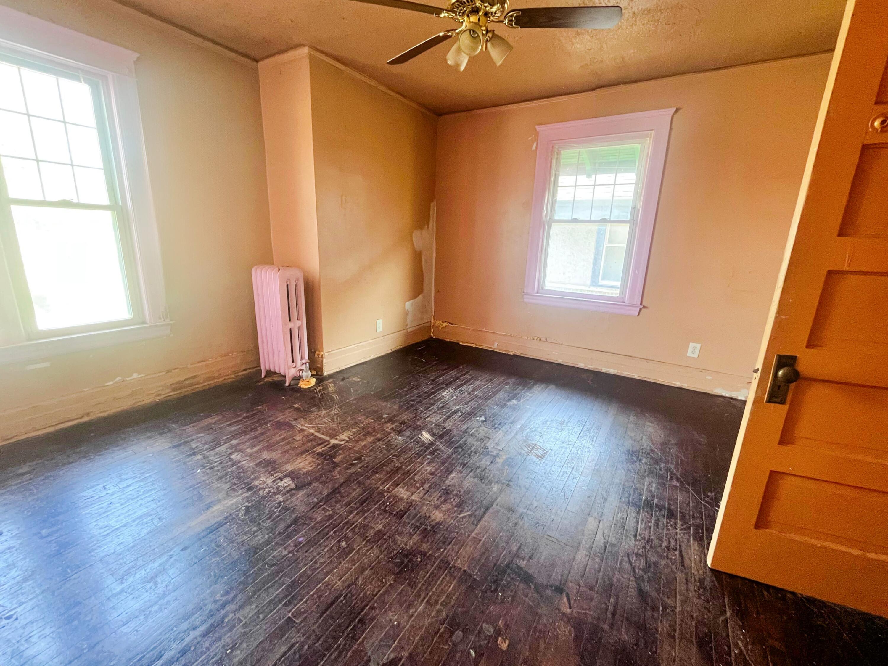 1163 Atkinson Street Detroit, MI 48202 - Photo 20 of 34 20260421_155627000_iOS