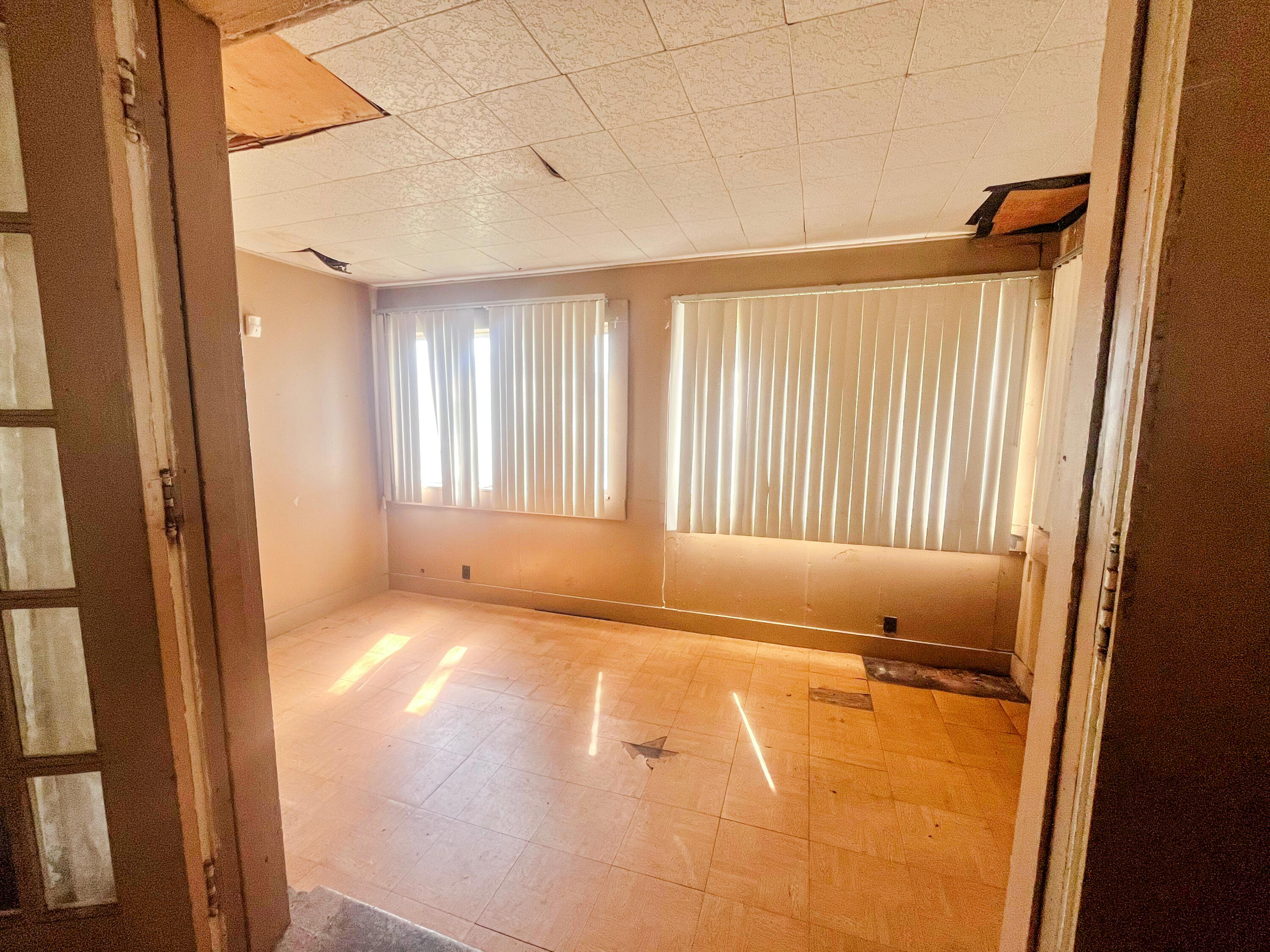 1163 Atkinson Street Detroit, MI 48202 - Photo 24 of 34 20260421_155631000_iOS
