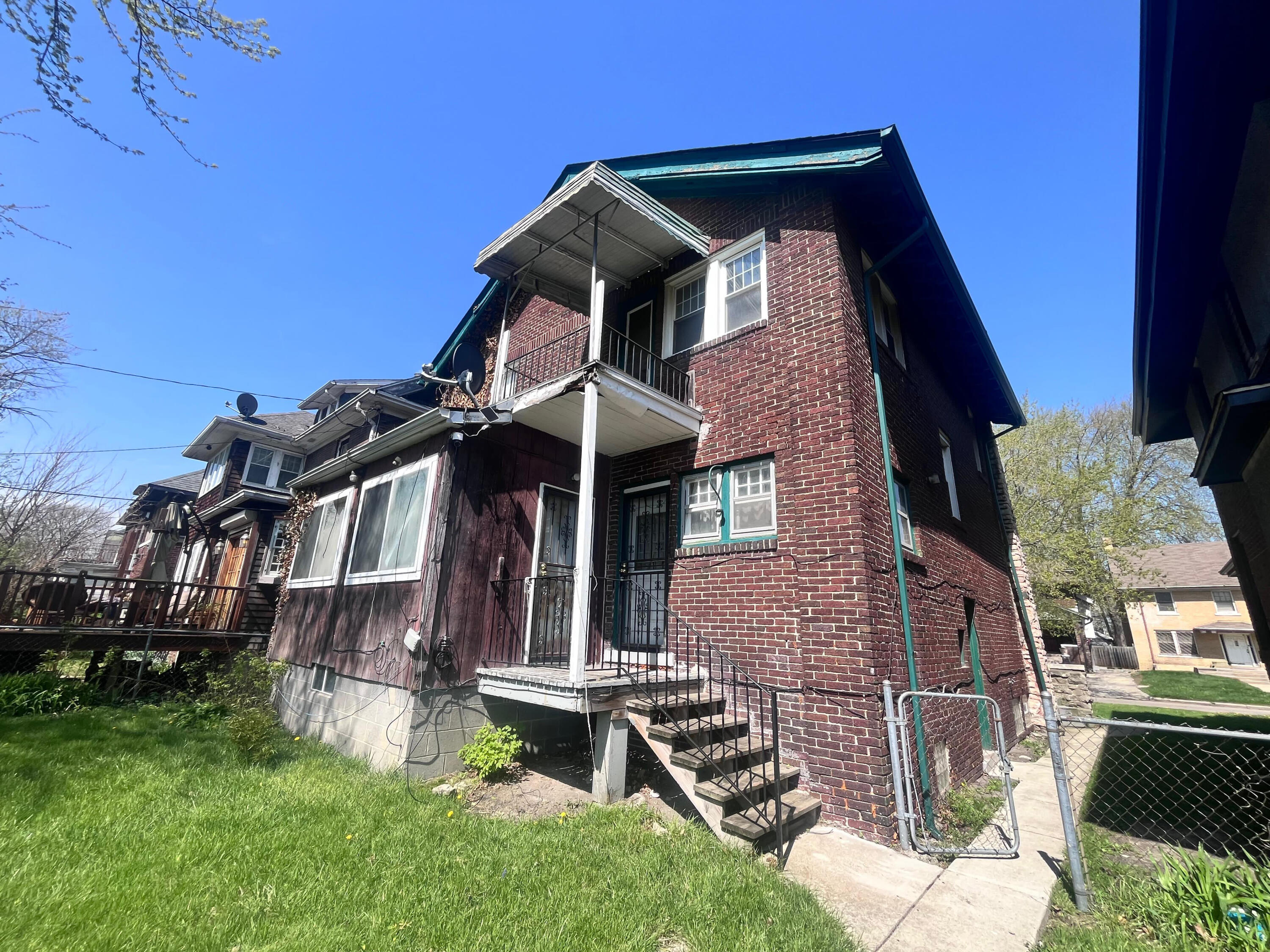 1163 Atkinson Street Detroit, MI 48202 - Photo 32 of 34 20260421_155620000_iOS