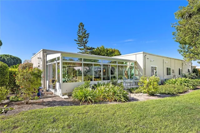 $735,000 | 2026 Via Mariposa East, Unit D, Laguna Woods, CA 92637