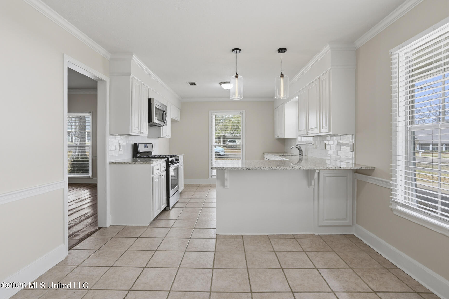 105 Oak Ridge Circle Madison, MS 39110 - Photo 9 of 24 105 Oak Ridge cir-9