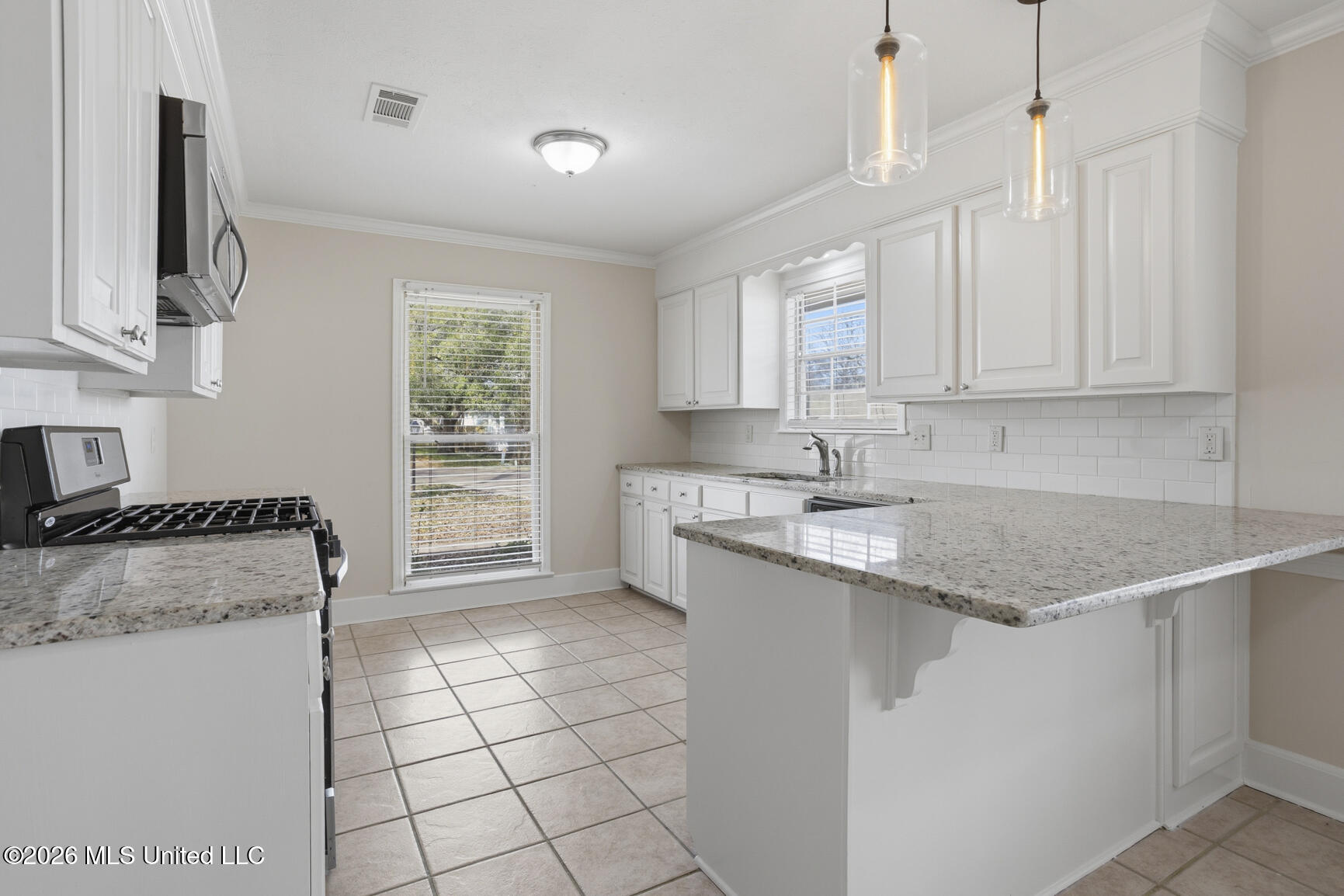 105 Oak Ridge Circle Madison, MS 39110 - Photo 10 of 24 105 Oak Ridge cir-10