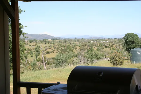 $175,000 | 14510 Coal Pit Road, Igo, CA 96047