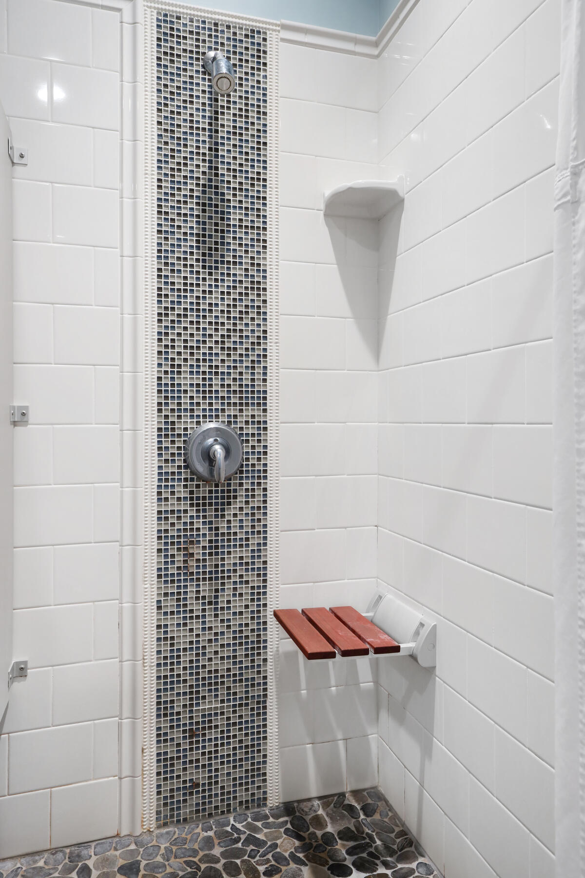 18 Snow Shore Road Orleans, MA 02653 - Photo 54 of 61 a bathroom with a shower