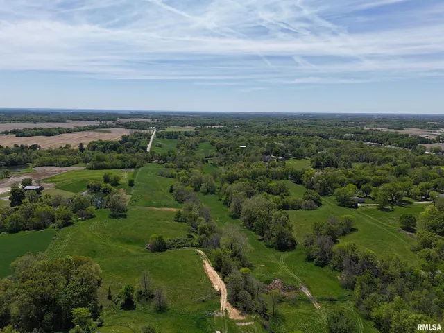 $200,000 | 0 Us 24 Highway, Lewistown, IL 61542
