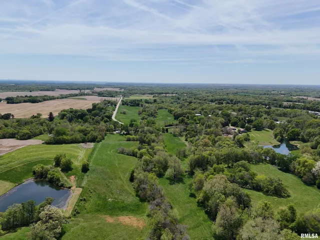 $200,000 | 0 Us 24 Highway, Lewistown, IL 61542