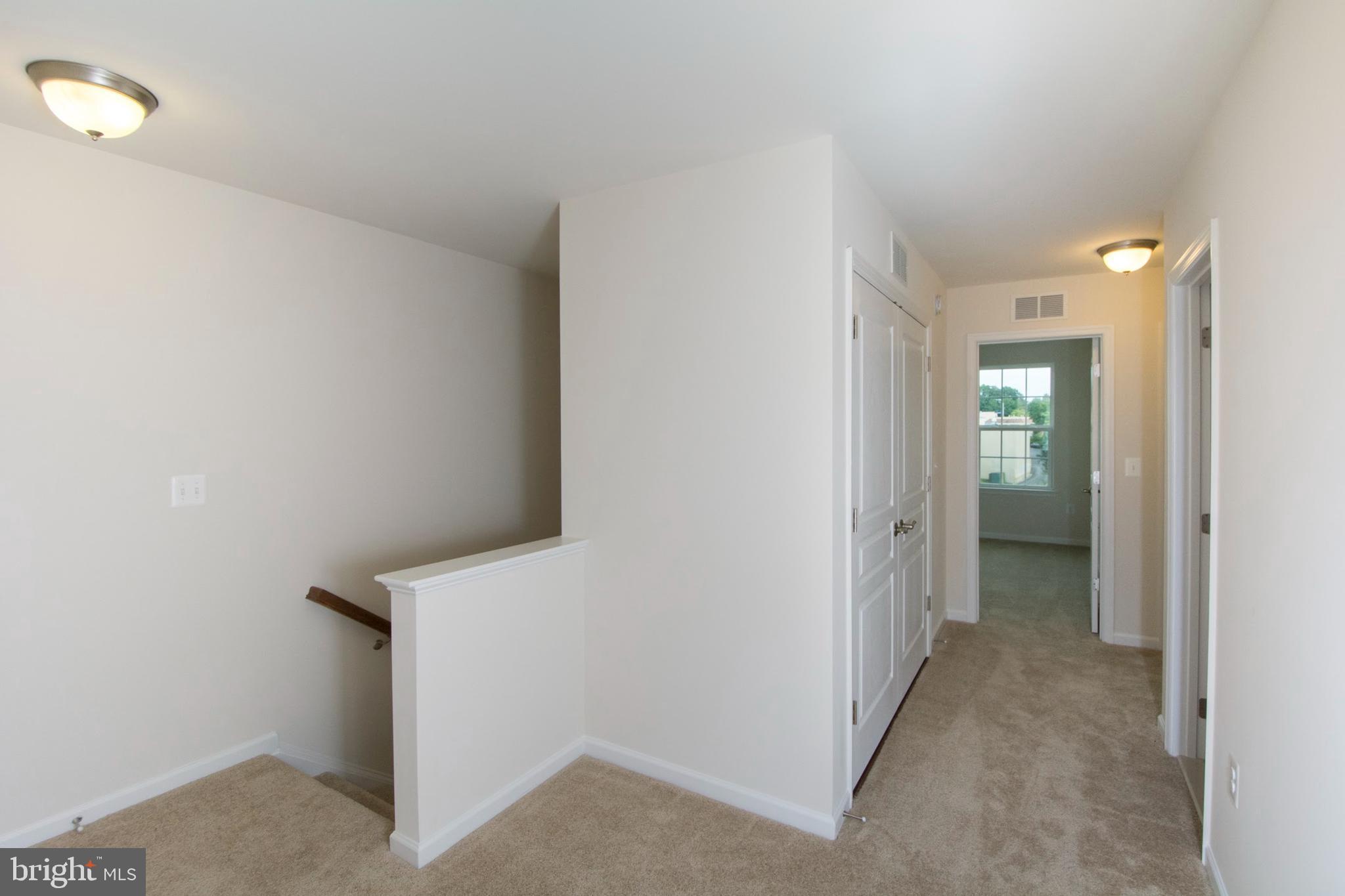 14894 Mason Creek Circle Woodbridge, VA 22191 - Photo 20 of 25 a view of an empty room