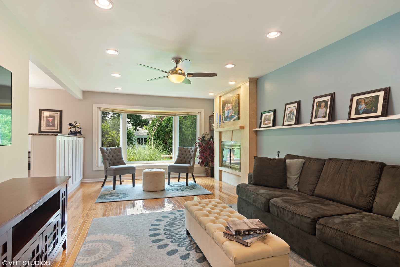 4 Burning Tree Road Rolling Meadows, IL 60008 - Photo 12 of 31 a living room with furniture and a large window