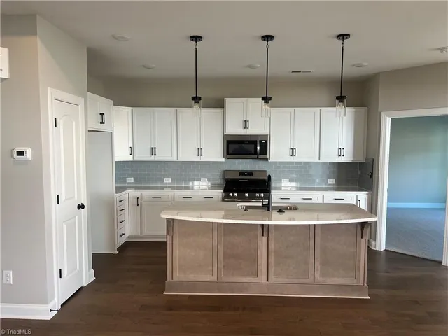 $460,464 | 4234 Quartersaw Lane, Unit TH5, Clemmons, NC 27012