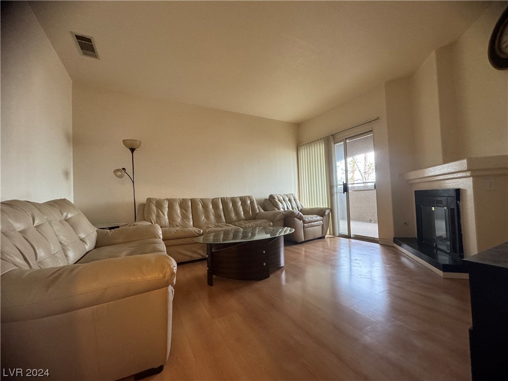 5525 West Flamingo Road, Unit 2042 Las Vegas, NV 89103 - Photo 10 of 17